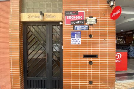 Apartamento à venda com 109m², 3 quartos e sem vaga Apartamento à venda com 109m², 3 quartos e sem vagaPlaca