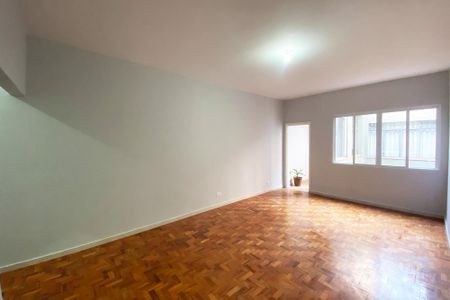 Apartamento à venda com 109m², 3 quartos e sem vaga Apartamento à venda com 109m², 3 quartos e sem vagaSala