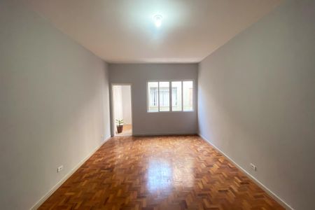 Apartamento à venda com 109m², 3 quartos e sem vaga Apartamento à venda com 109m², 3 quartos e sem vagaSala