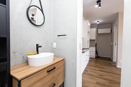 Apartamento à venda com 36m², 2 quartos e sem vaga Apartamento à venda com 36m², 2 quartos e sem vagaBanheiro Social