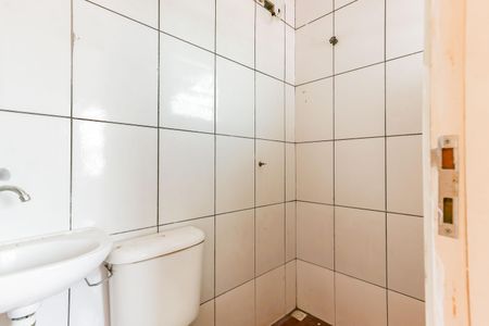 Banheiro de casa para alugar com 2 quartos, 30m² em Jardim Esmeralda, São Paulo