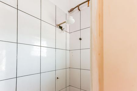 Banheiro de casa para alugar com 2 quartos, 30m² em Jardim Esmeralda, São Paulo