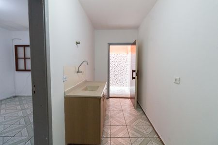 Cozinha de apartamento para alugar com 1 quarto, 30m² em Jardim Esmeralda, São Paulo