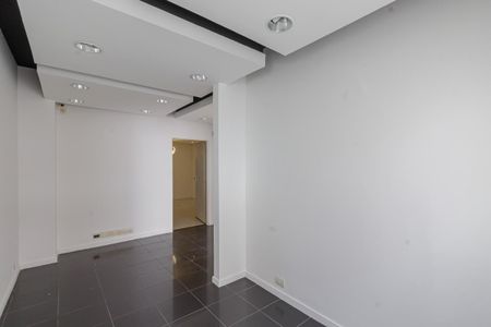 Corredor de casa à venda com 3 quartos, 180m² em Vila Olímpia, São Paulo