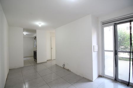 Sala de apartamento para alugar com 1 quarto, 45m² em Curicica, Rio de Janeiro