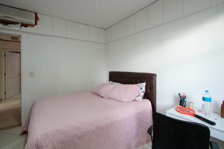 Casa de condomínio à venda com 1700m², 4 quartos e 3 vagasQuarto 2