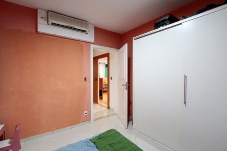 Casa de condomínio à venda com 1700m², 4 quartos e 3 vagasQuarto 1