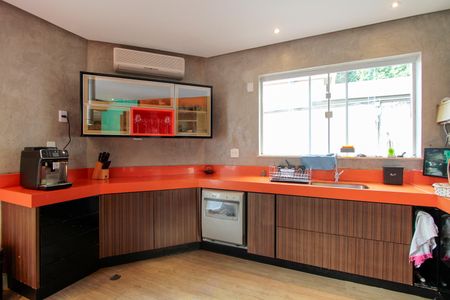 Casa de condomínio à venda com 1700m², 4 quartos e 3 vagasCozinha