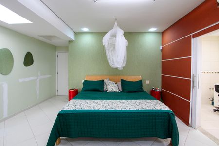 Casa de condomínio à venda com 1700m², 4 quartos e 3 vagasSuíte 2