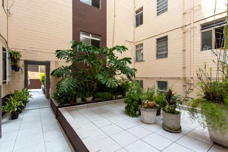 Apartamento para alugar com 57m², 3 quartos e 1 vagaÁrea comum 