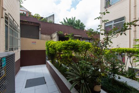 Apartamento para alugar com 57m², 3 quartos e 1 vagaÁrea comum 