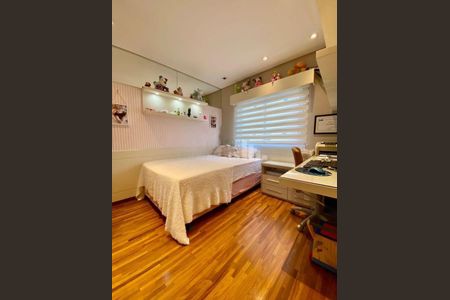 Apartamento à venda com 213m², 4 quartos e 3 vagas