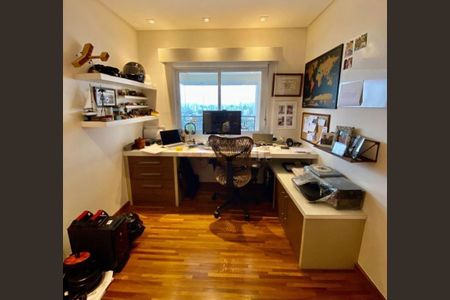 Apartamento à venda com 213m², 4 quartos e 3 vagas