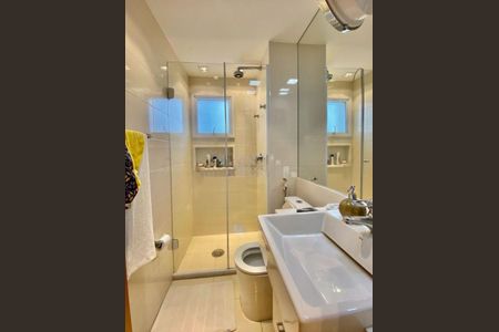Apartamento à venda com 213m², 4 quartos e 3 vagas
