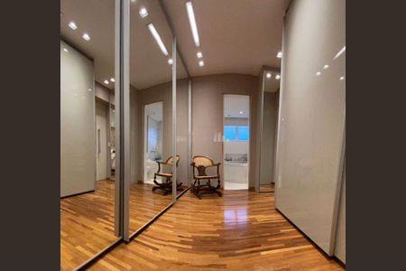Apartamento à venda com 213m², 4 quartos e 3 vagas