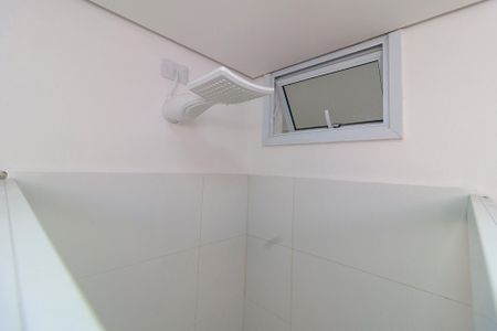 Studio para alugar com 33m², 0 quarto e 1 vaga Studio para alugar com 33m², 0 quarto e 1 vagaBanheiro