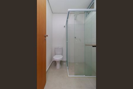 Banheiro de kitnet/studio para alugar com 0 quarto, 33m² em Campo Belo, São Paulo