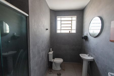 Casa à venda com 137m², 8 quartos e 6 vagasBanheiro