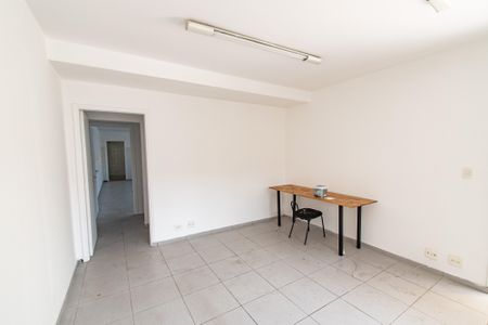 Casa à venda com 137m², 8 quartos e 6 vagasSala