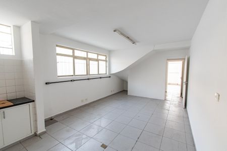 Casa à venda com 137m², 8 quartos e 6 vagasCozinha