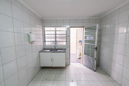 Casa à venda com 137m², 8 quartos e 6 vagasCozinha 2