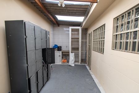 Casa à venda com 137m², 8 quartos e 6 vagasÁrea de serviço