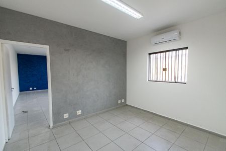 Casa à venda com 137m², 8 quartos e 6 vagasSala 2
