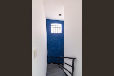 Casa à venda com 137m², 8 quartos e 6 vagasEscada