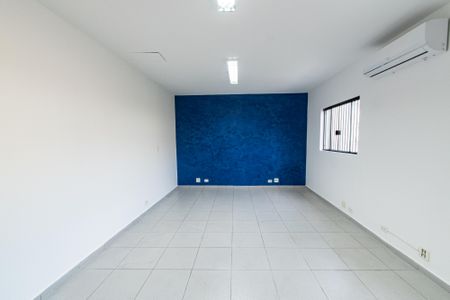 Casa à venda com 137m², 8 quartos e 6 vagasQuarto 1