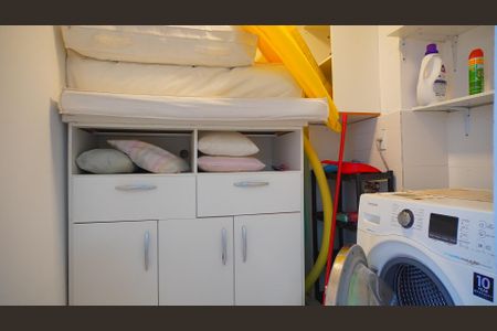 Casa para alugar com 180m², 3 quartos e 2 vagas Casa para alugar com 180m², 3 quartos e 2 vagasÁrea de serviço