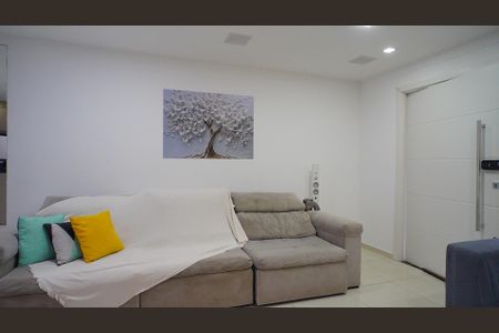 Casa para alugar com 180m², 3 quartos e 2 vagas Casa para alugar com 180m², 3 quartos e 2 vagasSala