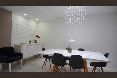 Casa para alugar com 180m², 3 quartos e 2 vagas Casa para alugar com 180m², 3 quartos e 2 vagasCozinha