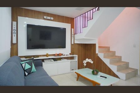 Casa para alugar com 180m², 3 quartos e 2 vagas Casa para alugar com 180m², 3 quartos e 2 vagasSala