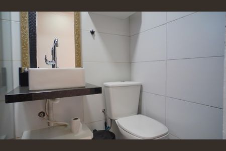 Casa para alugar com 180m², 3 quartos e 2 vagas Casa para alugar com 180m², 3 quartos e 2 vagasBanheiro suíte 3