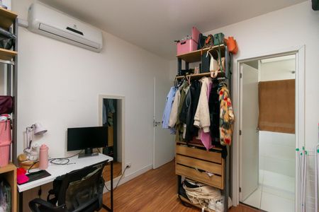 Casa de condomínio à venda com 82m², 2 quartos e 2 vagas Casa de condomínio à venda com 82m², 2 quartos e 2 vagasSuíte 2