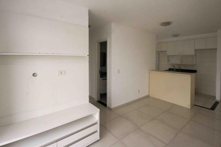 Sala de apartamento à venda com 3 quartos, 67m² em Vila Santa Clara, São Paulo