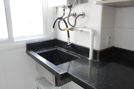 Apartamento à venda com 64m², 3 quartos e 1 vagaÁrea de Serviço