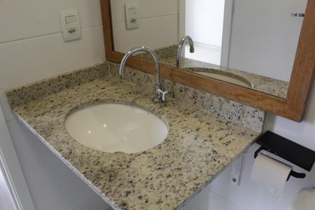 Apartamento à venda com 64m², 3 quartos e 1 vagaBanheiro Social