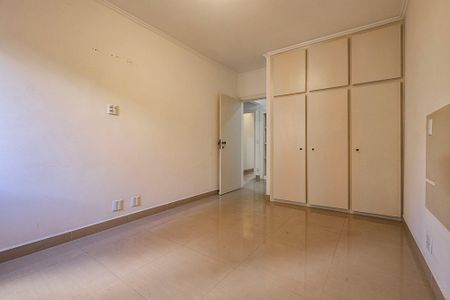 Apartamento à venda com 160m², 3 quartos e 3 vagas Apartamento à venda com 160m², 3 quartos e 3 vagasQuarto 1