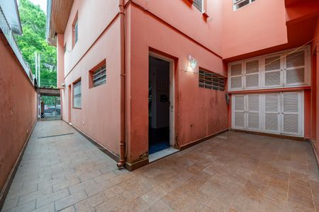 Casa à venda com 188m², 4 quartos e 2 vagas Casa à venda com 188m², 4 quartos e 2 vagasQuintal
