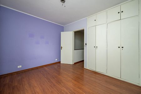 Casa à venda com 188m², 4 quartos e 2 vagas Casa à venda com 188m², 4 quartos e 2 vagasSuíte