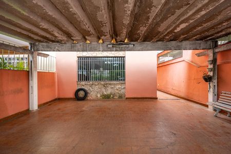 Casa à venda com 188m², 4 quartos e 2 vagas Casa à venda com 188m², 4 quartos e 2 vagasGaragem