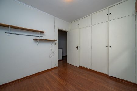 Casa à venda com 188m², 4 quartos e 2 vagas Casa à venda com 188m², 4 quartos e 2 vagasQuarto 2