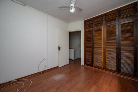Casa à venda com 188m², 4 quartos e 2 vagas Casa à venda com 188m², 4 quartos e 2 vagasQuarto 1