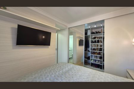 Apartamento à venda com 72m², 2 quartos e 2 vagas Apartamento à venda com 72m², 2 quartos e 2 vagasSuíte