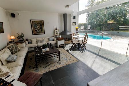 Casa à venda com 700m², 3 quartos e 6 vagas Casa à venda com 700m², 3 quartos e 6 vagasSala 3