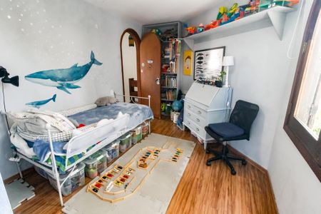 Casa à venda com 700m², 3 quartos e 6 vagas Casa à venda com 700m², 3 quartos e 6 vagasSuíte 1