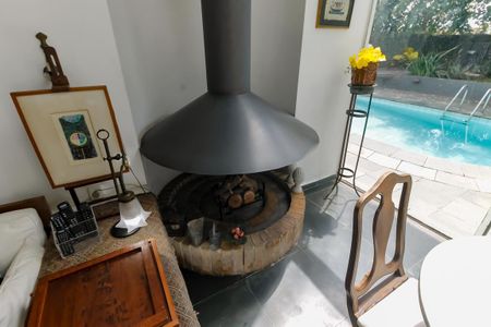 Casa à venda com 700m², 3 quartos e 6 vagas Casa à venda com 700m², 3 quartos e 6 vagasSala 3