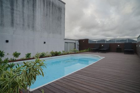 Studio à venda com 38m², 1 quarto e 1 vaga Studio à venda com 38m², 1 quarto e 1 vagaÁrea comum - Piscina