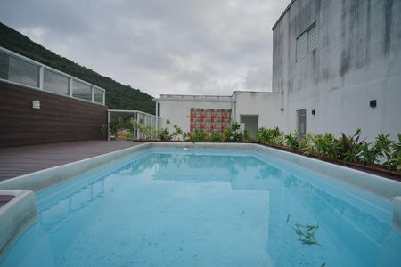 Studio à venda com 38m², 1 quarto e 1 vaga Studio à venda com 38m², 1 quarto e 1 vagaÁrea comum - Piscina